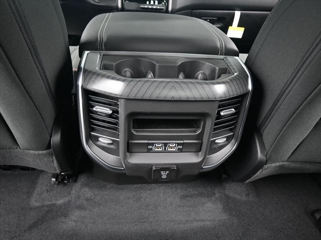 2025 Ram 1500 Big Horn Crew Cab 4x4 5'7" Box