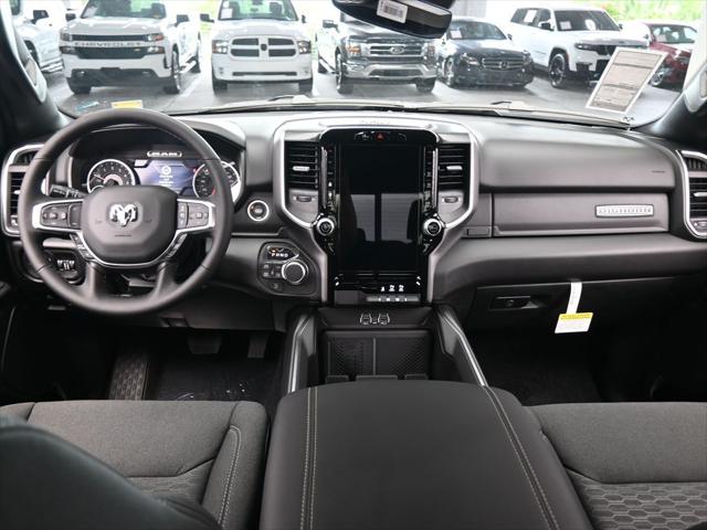 2025 Ram 1500 Big Horn Crew Cab 4x4 5'7" Box