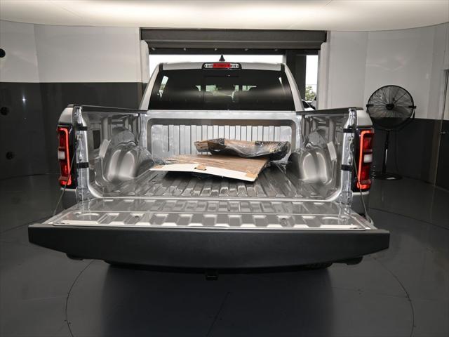 2025 Ram 1500 Big Horn Crew Cab 4x4 5'7" Box