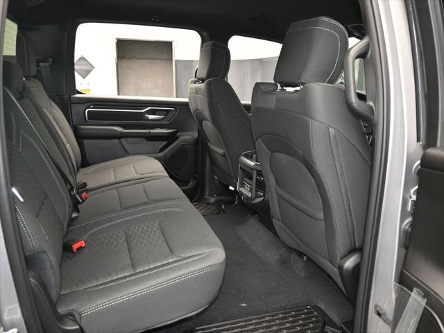 2025 Ram 1500 Big Horn Crew Cab 4x4 5'7" Box