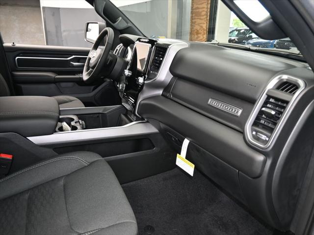 2025 Ram 1500 Big Horn Crew Cab 4x4 5'7" Box
