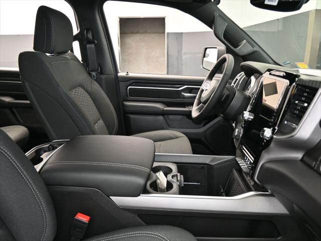 2025 Ram 1500 Big Horn Crew Cab 4x4 5'7" Box