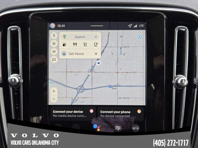2026 Volvo XC40 Core, B5 AWD Gas (mild hybrid), Dark