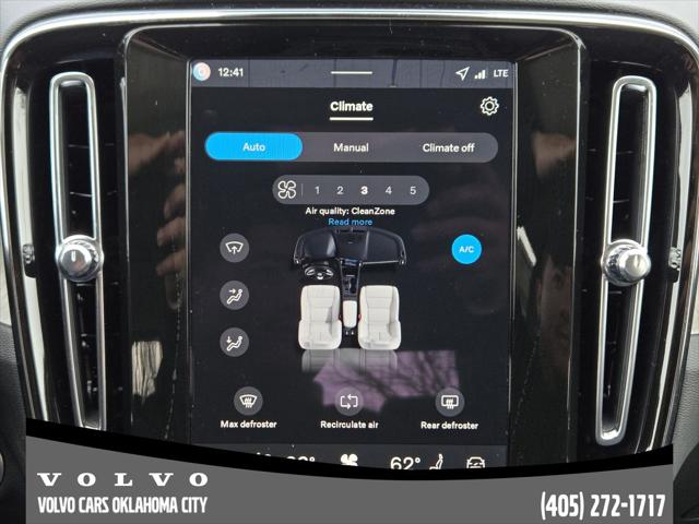 2026 Volvo XC40 Core, B5 AWD Gas (mild hybrid), Dark