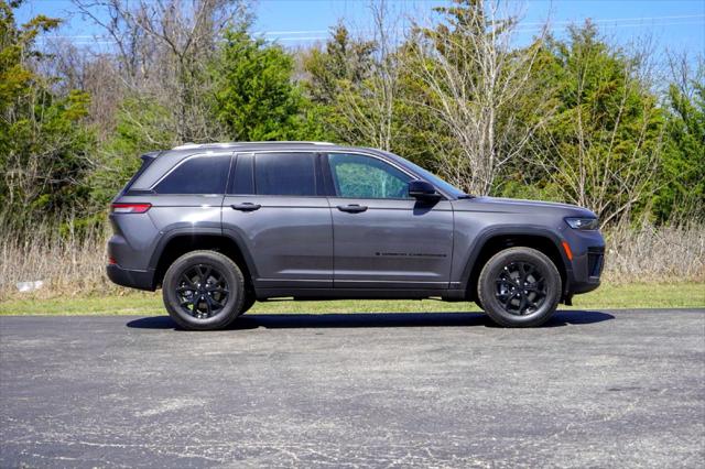 2026 Jeep Grand Cherokee Altitude 4x2