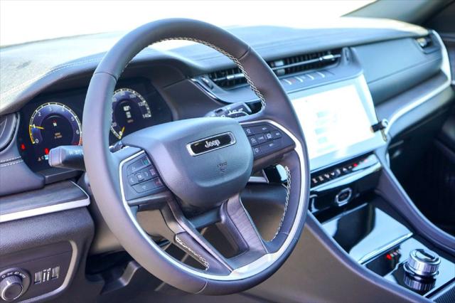 2026 Jeep Grand Cherokee Altitude 4x2
