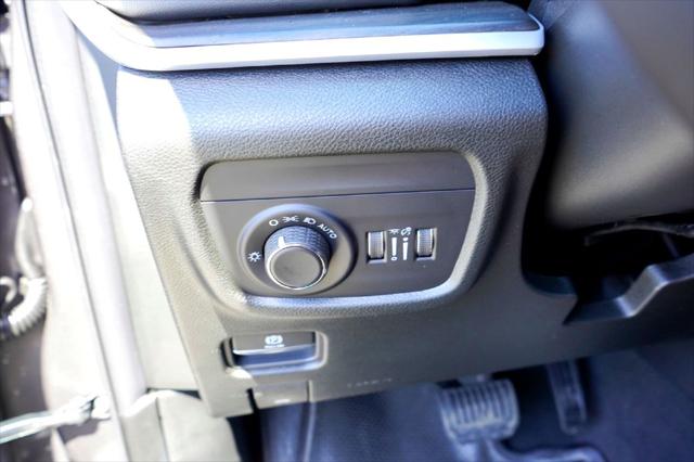 2026 Jeep Grand Cherokee Altitude 4x2