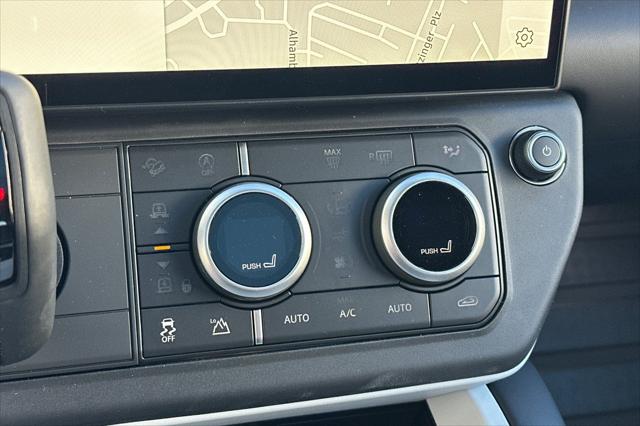2026 Land Rover Defender P400 X-Dynamic SE