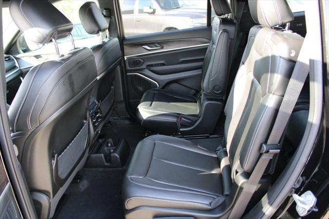 2026 Jeep Grand Cherokee L Limited 4x4