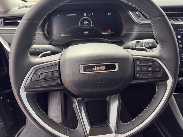 2023 Jeep Grand Cherokee L Laredo 4x4