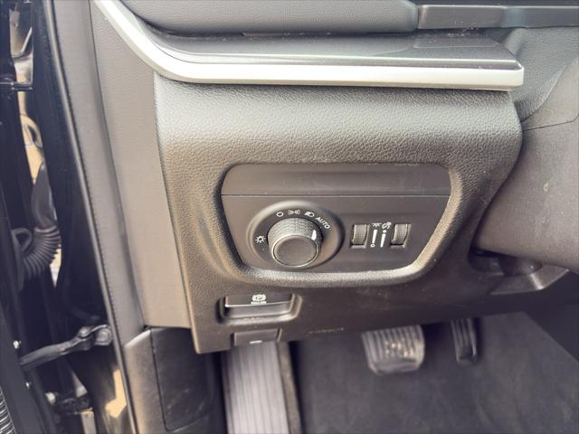 2023 Jeep Grand Cherokee L Laredo 4x4