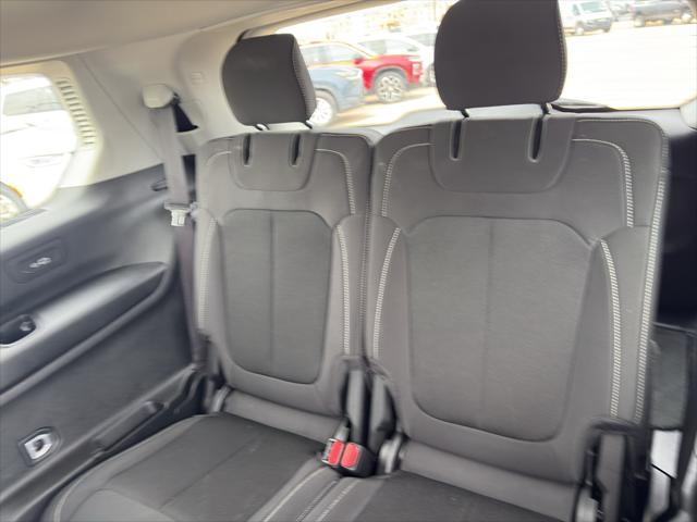 2023 Jeep Grand Cherokee L Laredo 4x4
