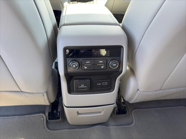 2023 GMC Acadia FWD SLT