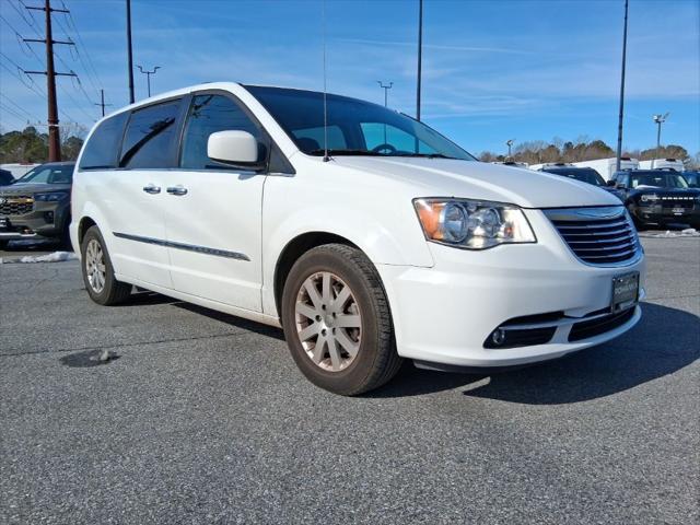 2016 Chrysler Town and Country Touring