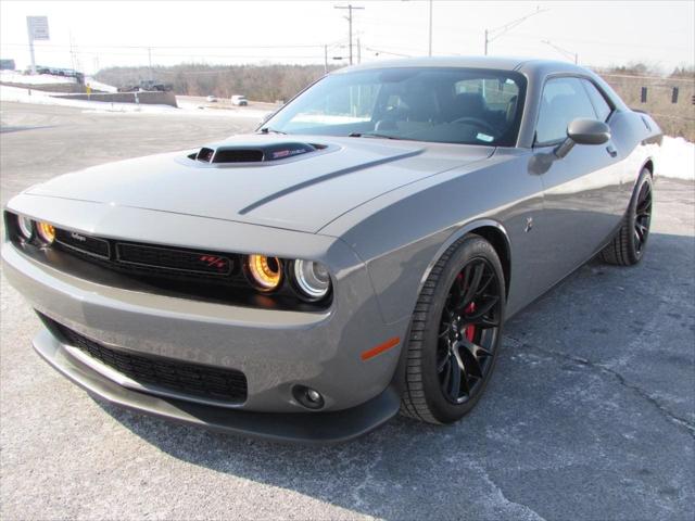 2018 Dodge Challenger 392 Hemi Scat Pack Shaker