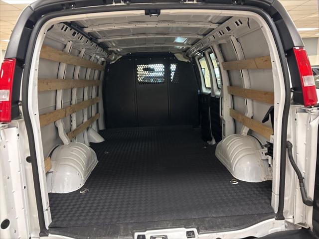 2024 GMC Savana Cargo RWD 2500 Regular Wheelbase Work Van