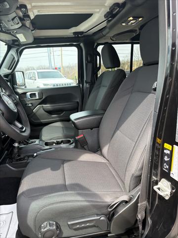 2023 Jeep Wrangler 4-Door Sport Altitude 4x4