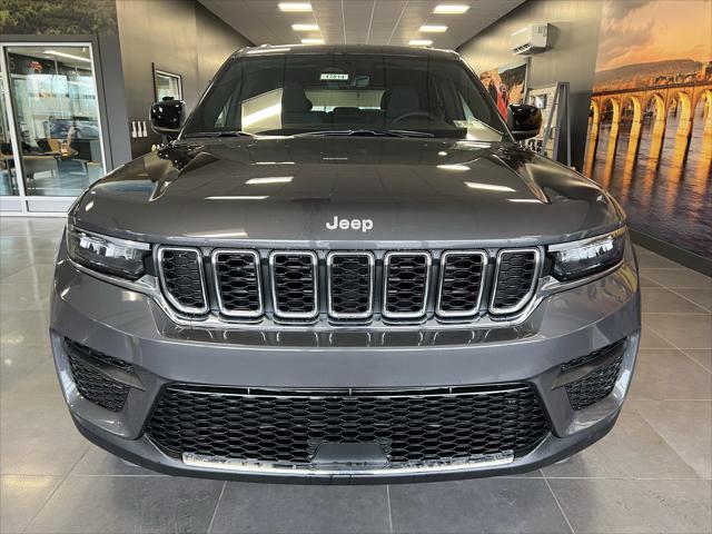 2026 Jeep Grand Cherokee GRAND CHEROKEE LAREDO 4X4
