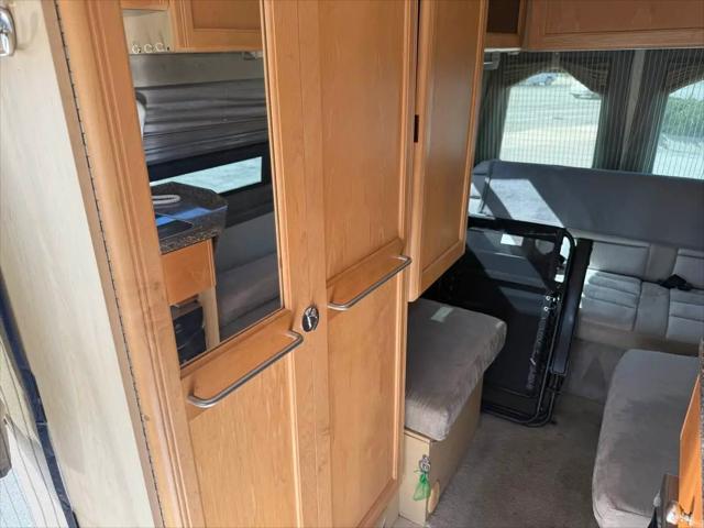2006 Dodge Sprinter SHC