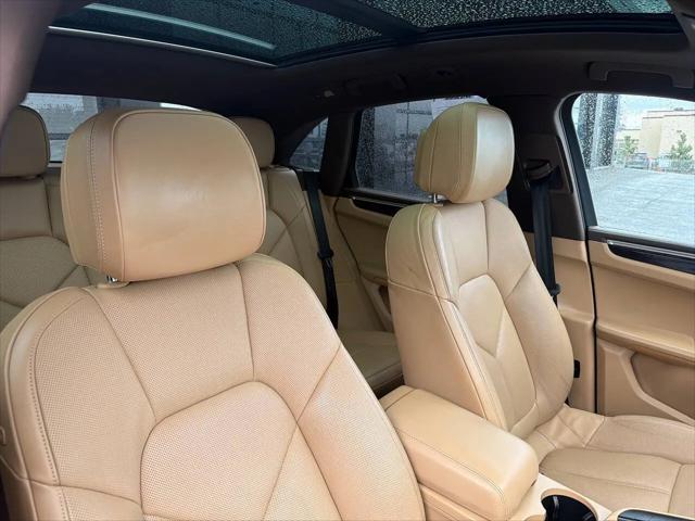2016 Porsche Macan S