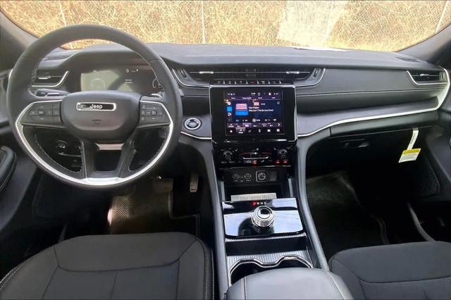 2026 Jeep Grand Cherokee L Altitude 4x4