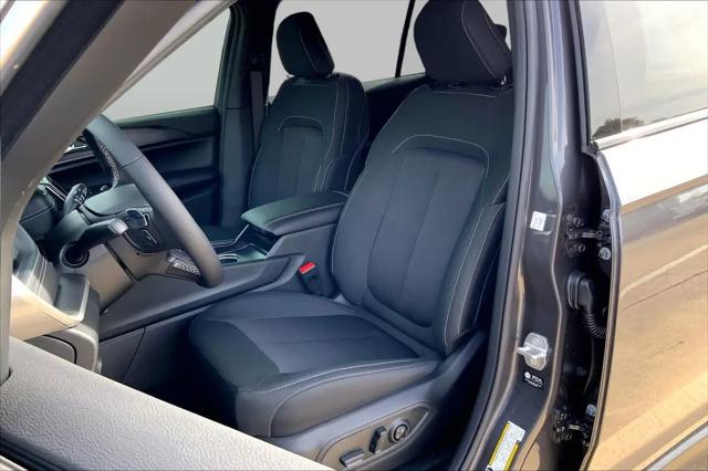 2026 Jeep Grand Cherokee L Altitude 4x4
