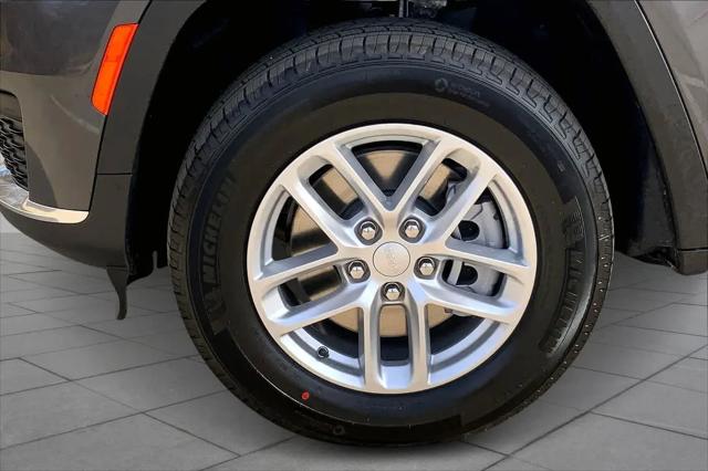 2026 Jeep Grand Cherokee L Altitude 4x4