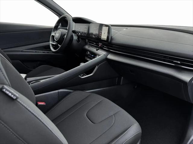 2025 Hyundai Elantra Hybrid SEL Sport
