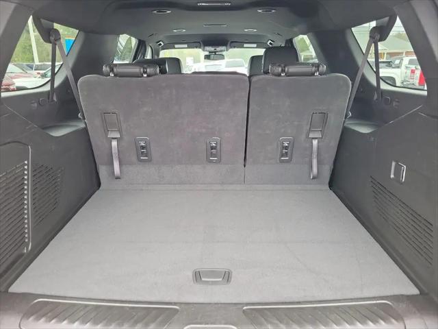 2023 Chevrolet Suburban 2WD LT
