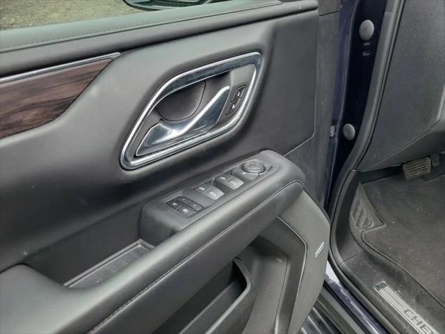 2023 Chevrolet Suburban 2WD LT