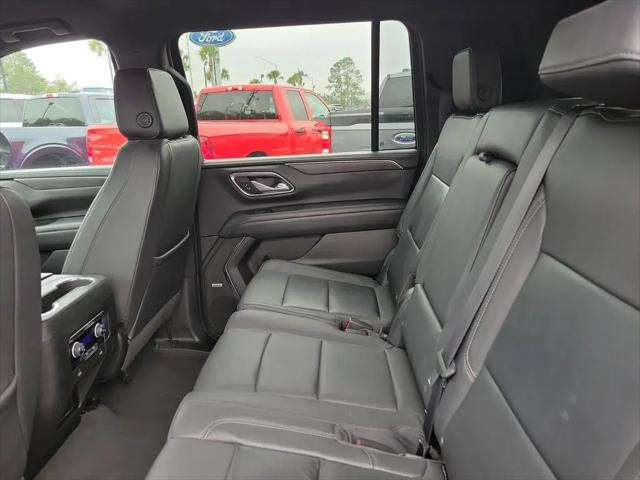 2023 Chevrolet Suburban 2WD LT