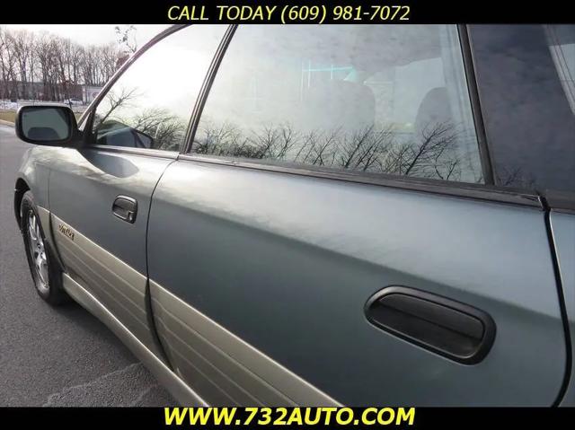 2002 Subaru Outback Base