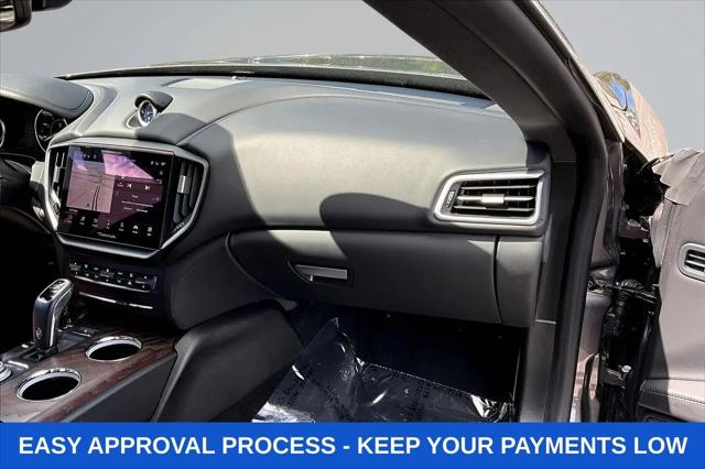 2023 Maserati Ghibli Modena Q4