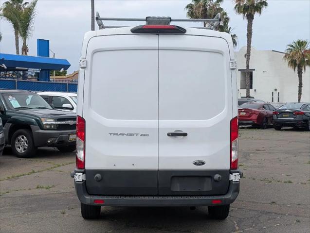 2018 Ford Transit T-250