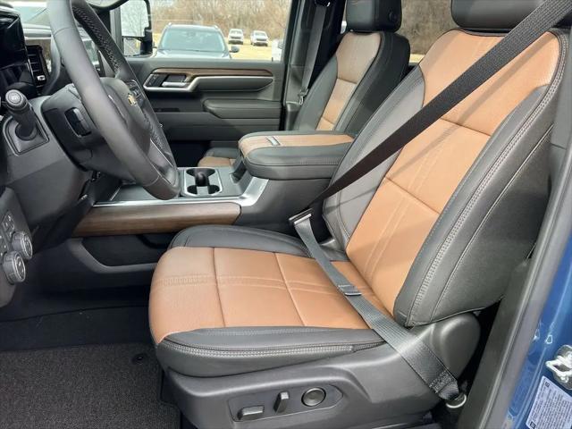 2026 Chevrolet Silverado 3500HD Crew Cab, Long Bed, High Country Dual Rear Wheel, RWD