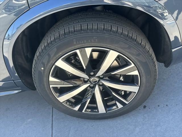 2026 Volvo XC90 Core, B6 AWD Gas (mild hybrid), Gasoline, Bright, 7 Seats