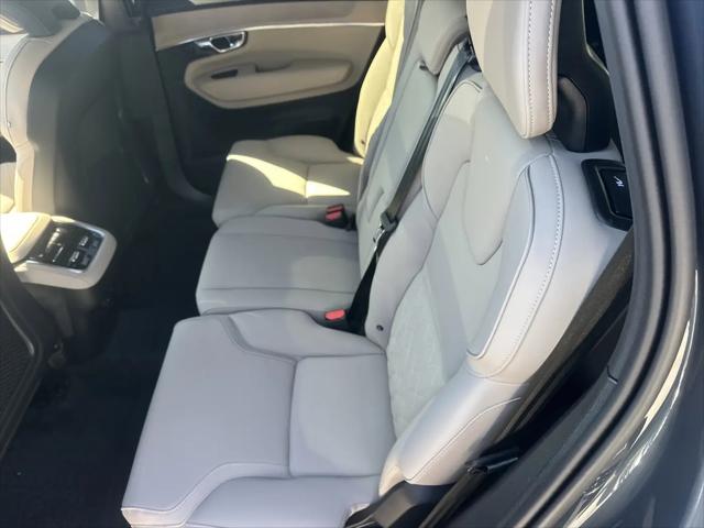 2026 Volvo XC90 Core, B6 AWD Gas (mild hybrid), Gasoline, Bright, 7 Seats