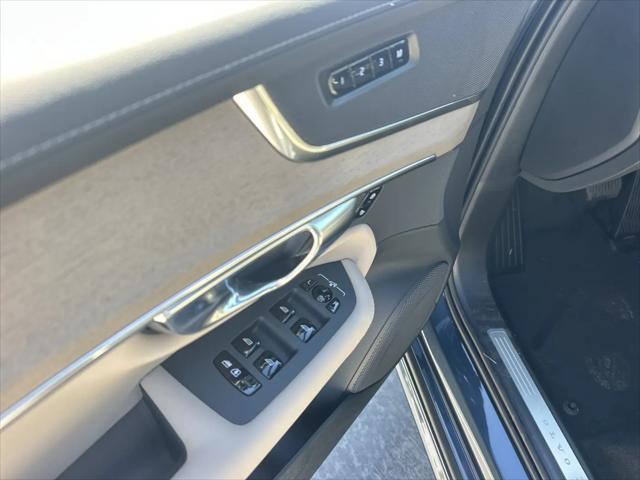 2026 Volvo XC90 Core, B6 AWD Gas (mild hybrid), Gasoline, Bright, 7 Seats
