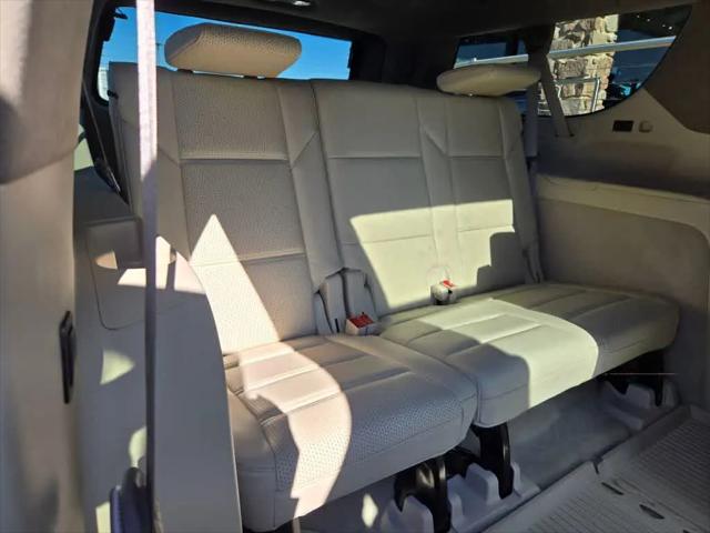 2025 Cadillac Escalade ESV Premium Luxury Platinum