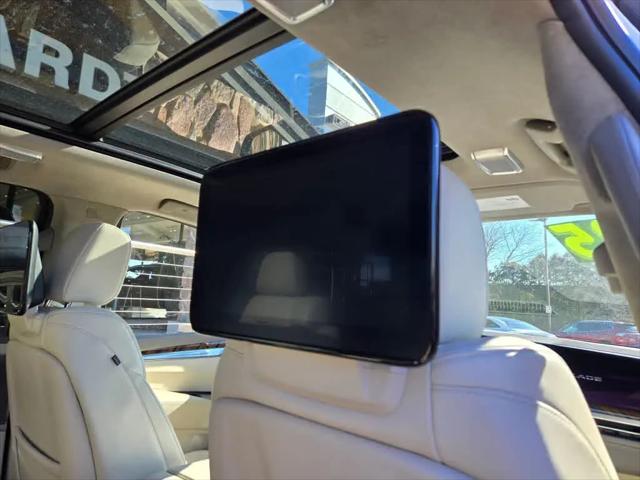 2025 Cadillac Escalade ESV Premium Luxury Platinum
