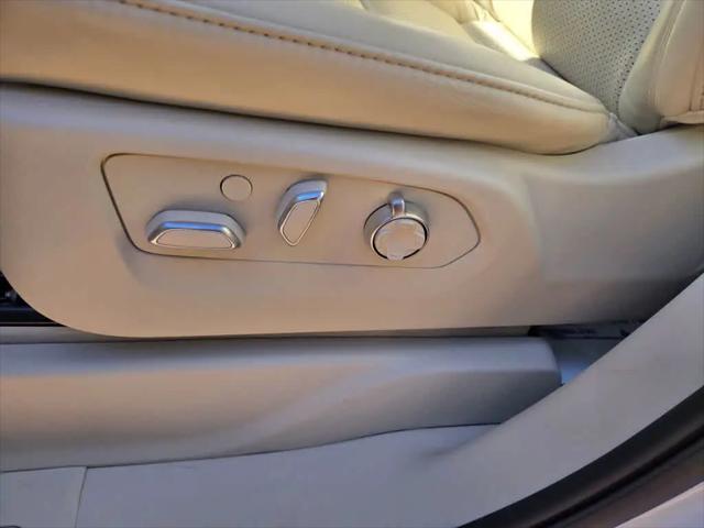 2025 Cadillac Escalade ESV Premium Luxury Platinum