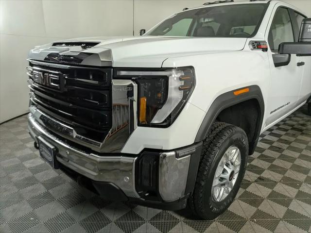 2026 GMC Sierra 2500HD Crew Cab, Long Bed, Pro, 4WD