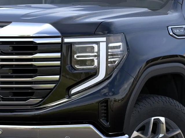 2026 GMC Sierra 1500 Crew Cab, Standard Bed, SLT, 4WD