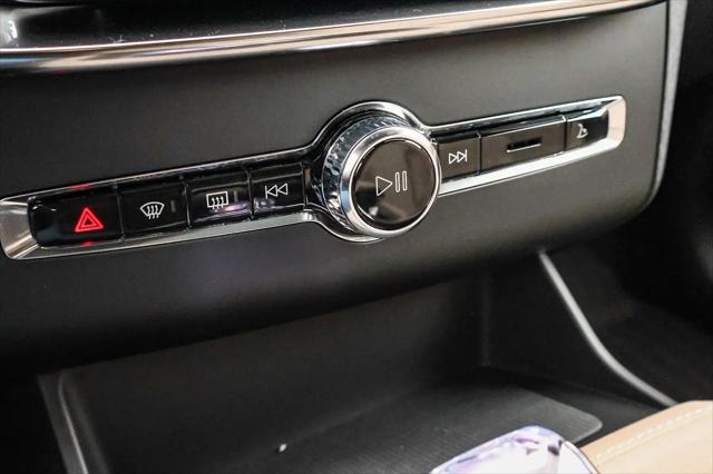 2026 Volvo XC90 Plus, B5 AWD Gas (mild hybrid), Gasoline, Bright, 7 Seats
