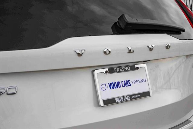 2026 Volvo XC90 Ultra, B6 AWD Gas (mild hybrid), Gasoline, Bright, 7 Seats