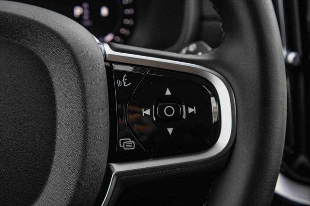 2026 Volvo XC90 Ultra, B6 AWD Gas (mild hybrid), Gasoline, Bright, 7 Seats
