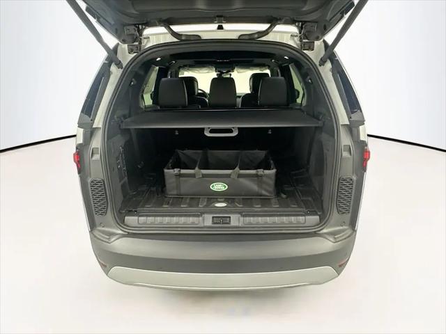 2026 Land Rover Discovery S