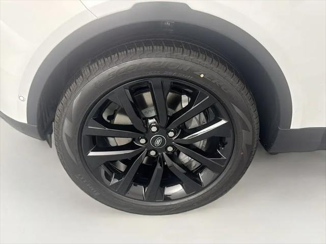 2026 Land Rover Discovery S