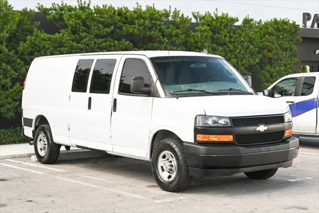 2022 Chevrolet Express Cargo Van RWD 3500 Extended Wheelbase WT