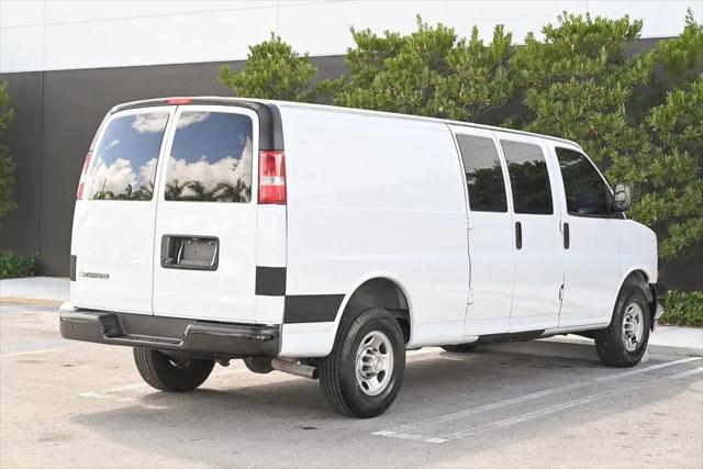 2022 Chevrolet Express Cargo Van RWD 3500 Extended Wheelbase WT